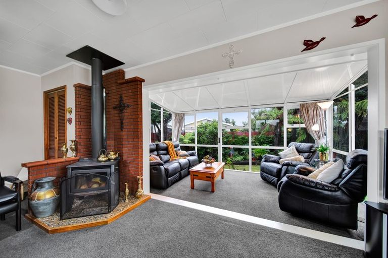 Photo of property in 14 Tawa Street, Hawera, 4610