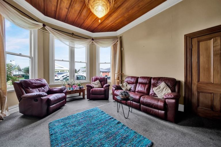 Photo of property in 15 Surrey Street, Hawera, 4610