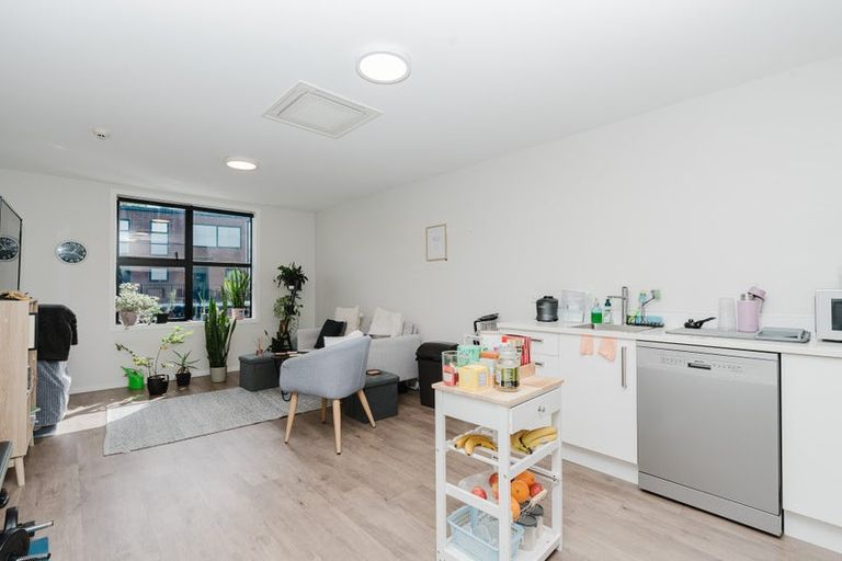 Photo of property in 104/4 Village Quarter Lane, Frankton, Hamilton, 3204