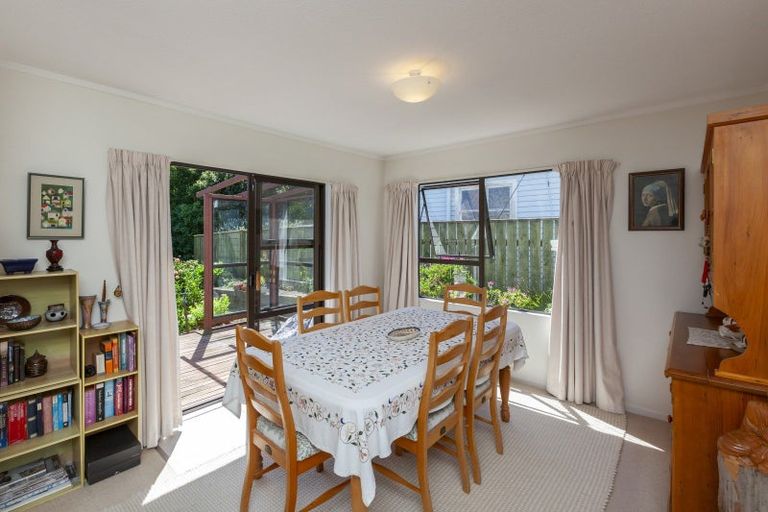 Photo of property in 44 Dale Road, Raumati South, Paraparaumu, 5032