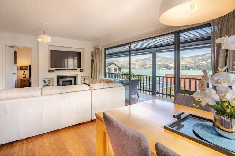 Photo of property in 18 Haywards Lane, Duvauchelle, 7581