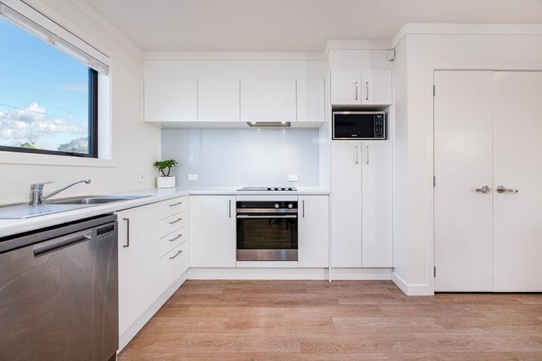 Photo of property in 1/31b Garelja Road, Henderson, Auckland, 0612