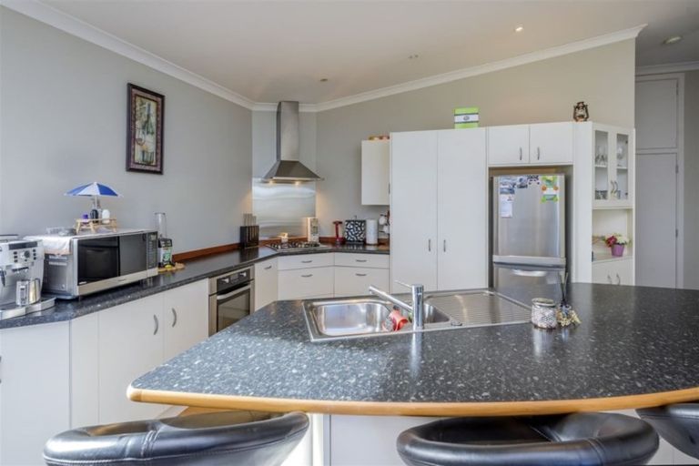 Photo of property in 54 Easton Way, Levin, 5510