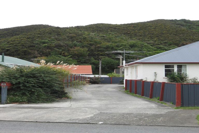 Photo of property in 94 Hewer Crescent, Naenae, Lower Hutt, 5011