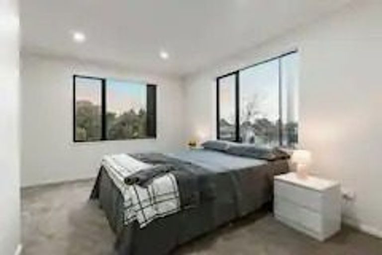 Photo of property in 18b Jupiter Street, Rosehill, Papakura, 2113
