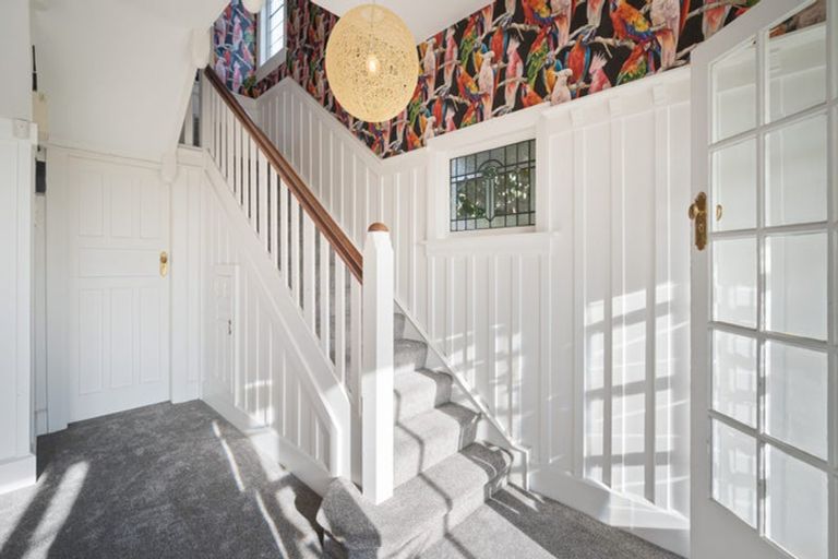 Photo of property in 83 Hackthorne Road, Cashmere, Christchurch, 8022