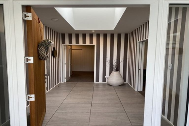 Photo of property in 52 Huntingdon Drive, Rangiora, 7400