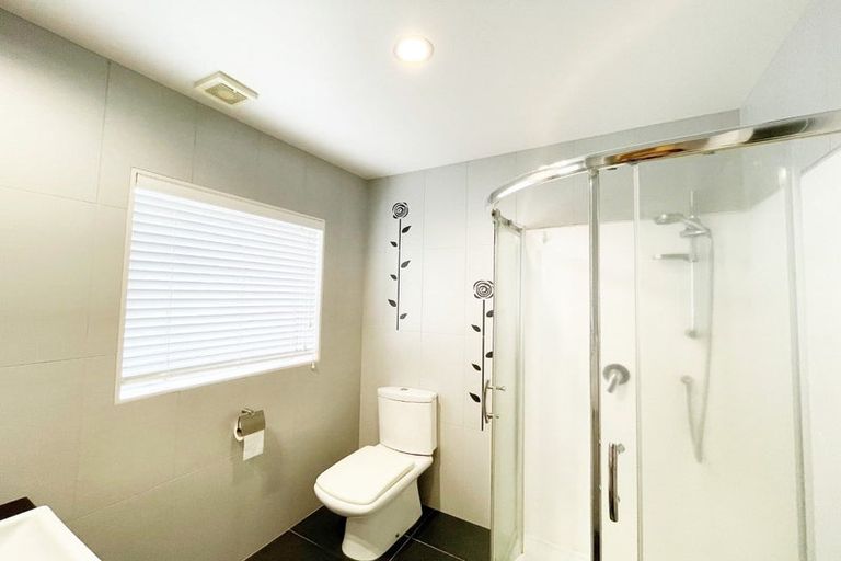 Photo of property in 9 Lucca Crescent, Flat Bush, Auckland, 2019