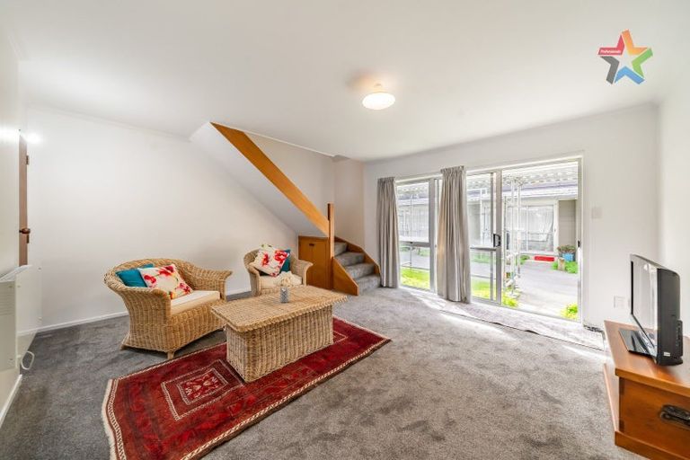 Photo of property in 4c Flock Grove, Fairfield, Lower Hutt, 5011