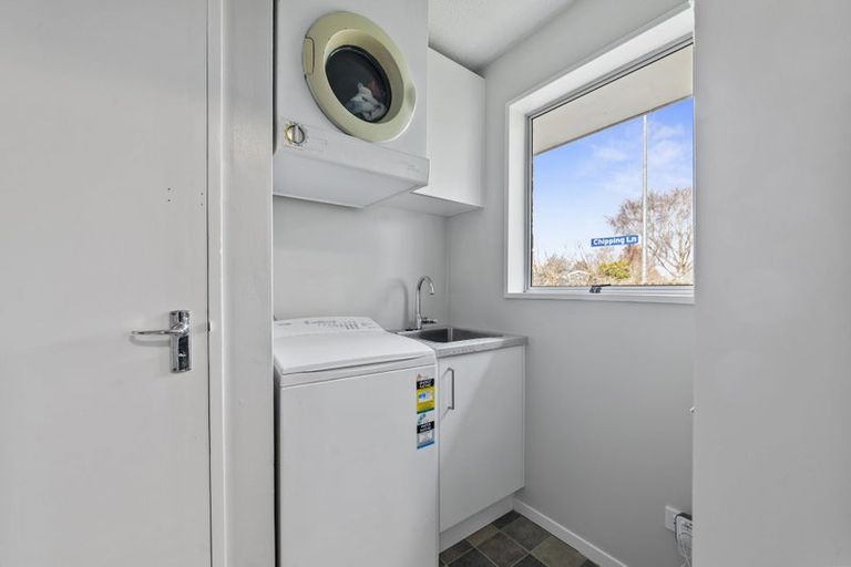 Photo of property in 1/11 Salford Avenue, Redwood, Christchurch, 8051