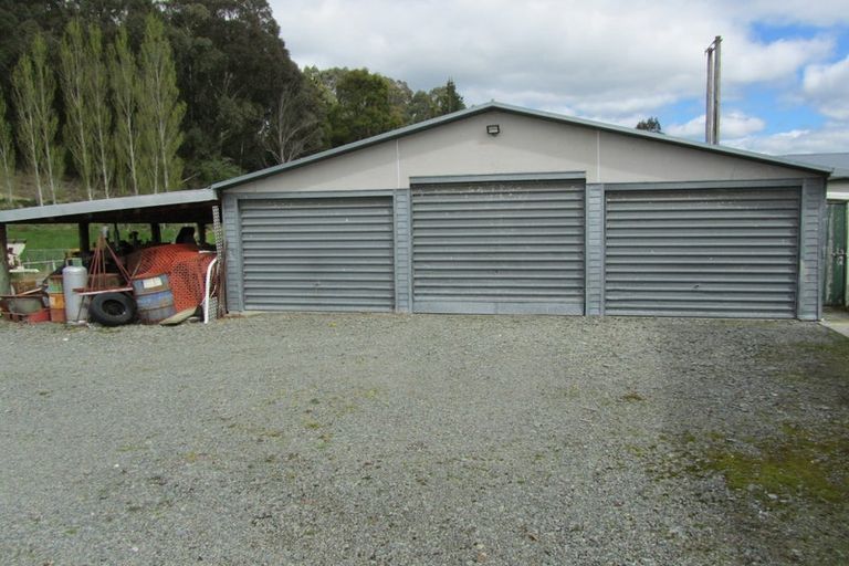 Photo of property in 32 Level Street, Dipton, 9791