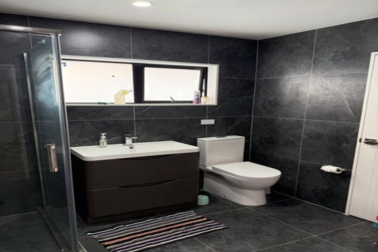 Photo of property in 41a Leo Street, Glen Eden, Auckland, 0602