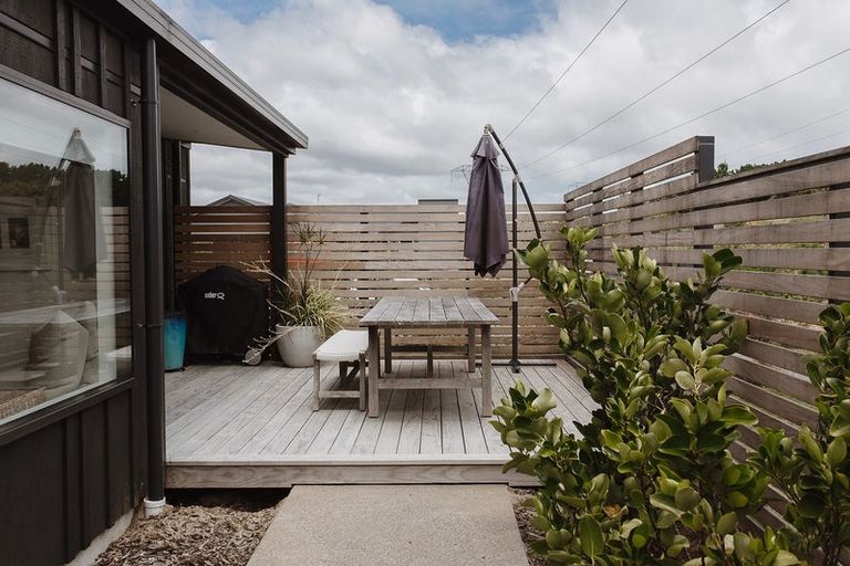 Photo of property in 9 Kaiwaru Place, Waikanae, 5036