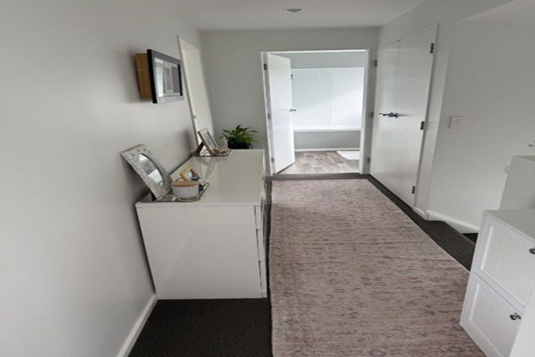 Photo of property in 52 Tarawera Road, Johnsonville, Wellington, 6037