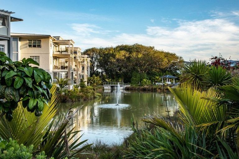 Photo of property in 118 Landmark Terrace, Orewa, 0931