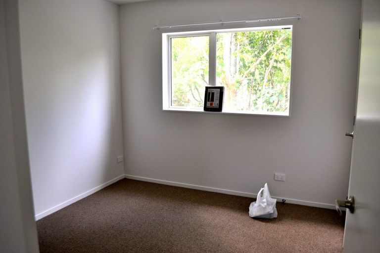 Photo of property in 8 Kopiko Way, Brooklyn, Wellington, 6021