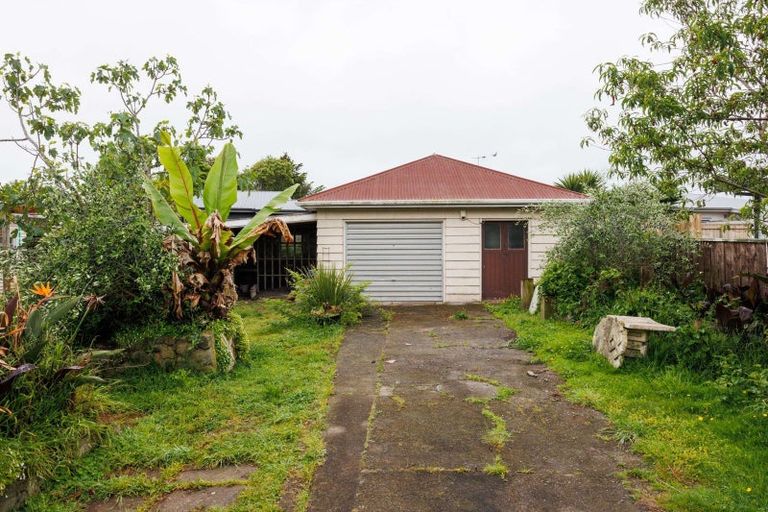 Photo of property in 9 Liverpool Street, Levin, 5510