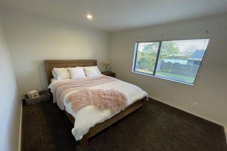 Photo of property in 323 Hobsonville Road, Hobsonville, Auckland, 0618