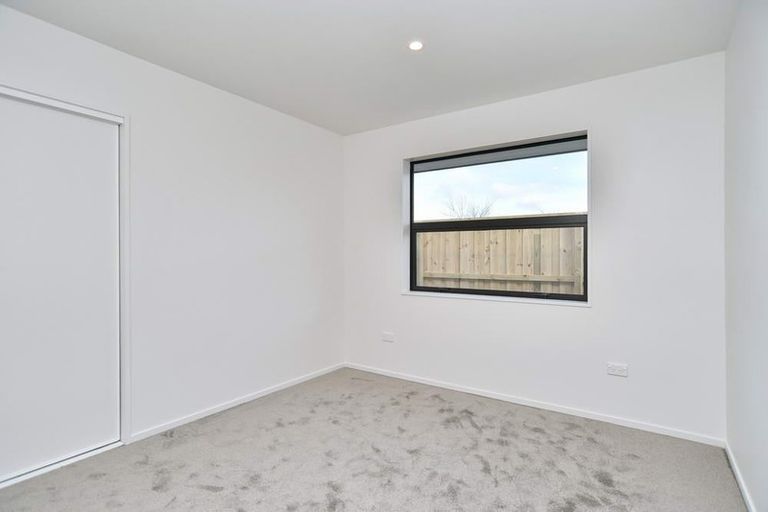 Photo of property in 16 Grey View Grove, Rangiora, 7400