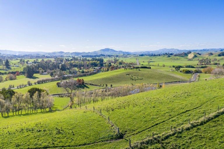 Photo of property in 12 Homewood Road, Waipawa, 4277
