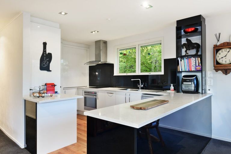 Photo of property in 14 Edgewood Way, Henderson, Auckland, 0612