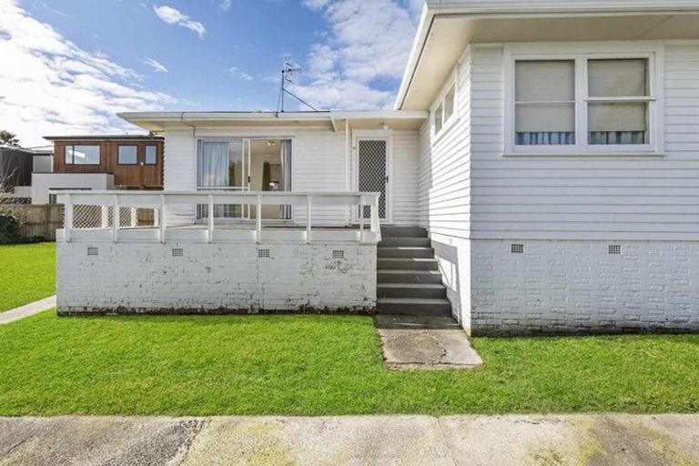 Photo of property in 10 Pax Avenue, Forrest Hill, Auckland, 0620