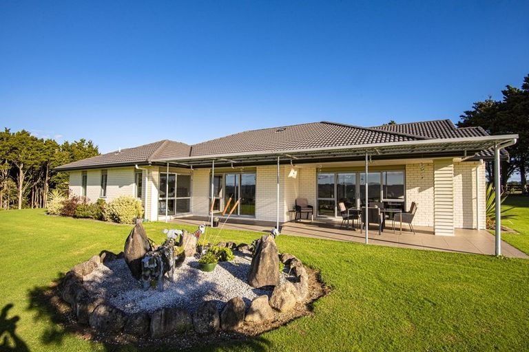 Photo of property in 85 Jounneaux Road, Te Kamo, Kamo, 0185