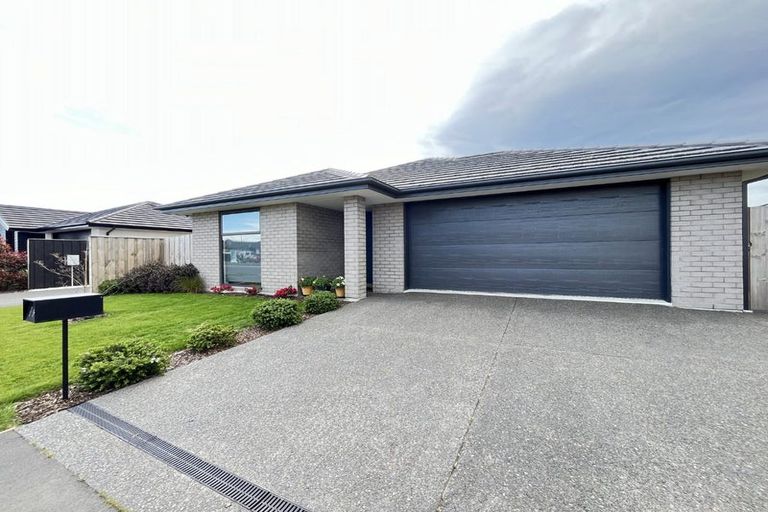 Photo of property in 19 Fairhall Street, Rolleston, 7615