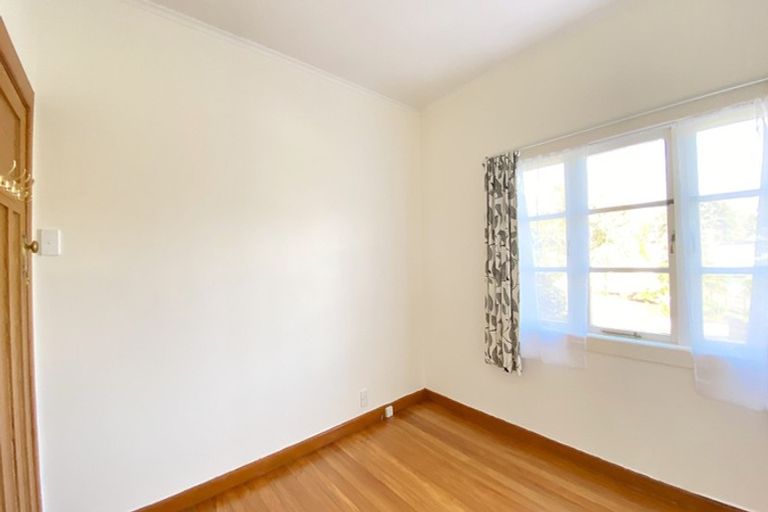 Photo of property in 71 Keegan Drive, Massey, Auckland, 0614