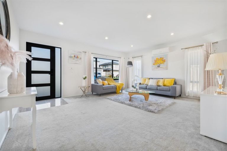 Photo of property in 38 Clady Drive, Flat Bush, Auckland, 2019