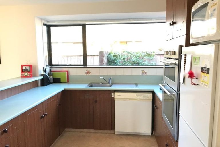 Photo of property in 6 Topaz Place, Bishopdale, Christchurch, 8053