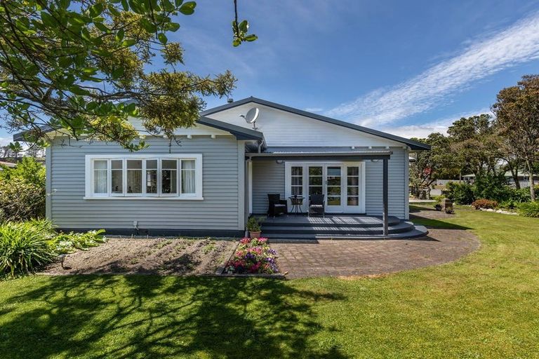 Photo of property in 2 Tudor Street, Hokitika, 7810