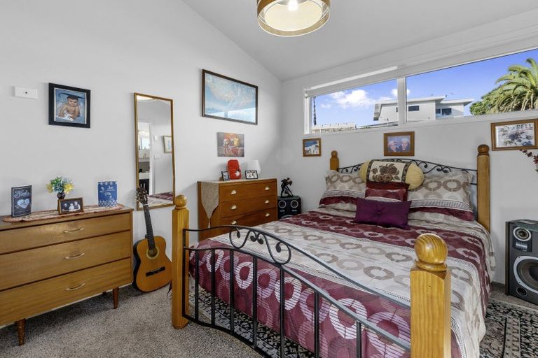Photo of property in 2/21 Sardinia Rise, Bethlehem, Tauranga, 3110