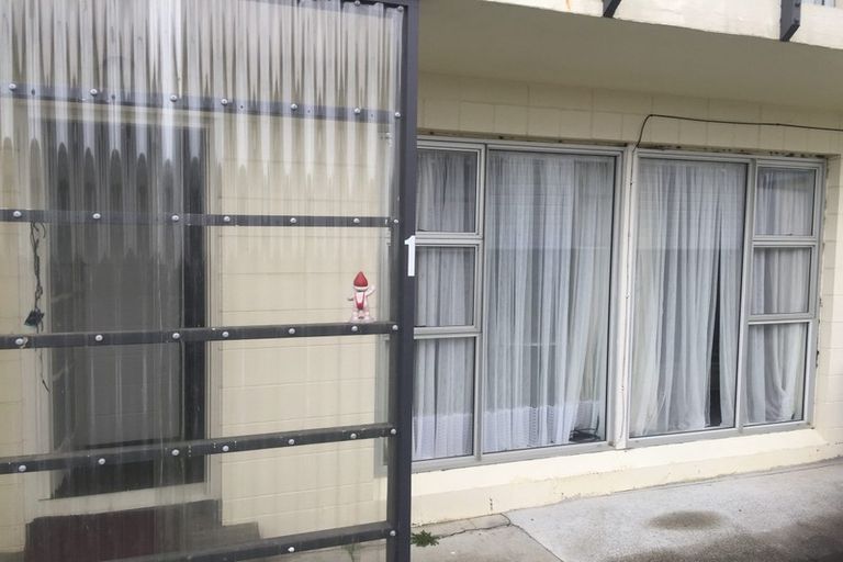 Photo of property in 4/84 Freyberg Street, Lyall Bay, Wellington, 6022