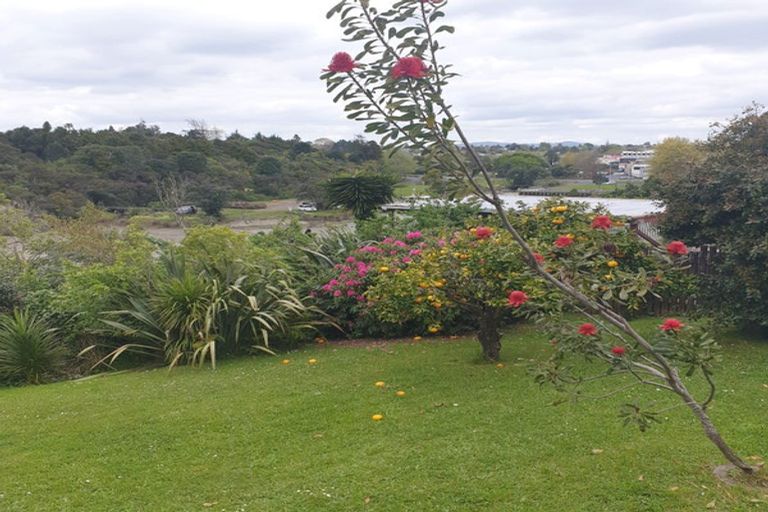 Photo of property in 2/14 Meachen Terrace, Waiuku, 2123