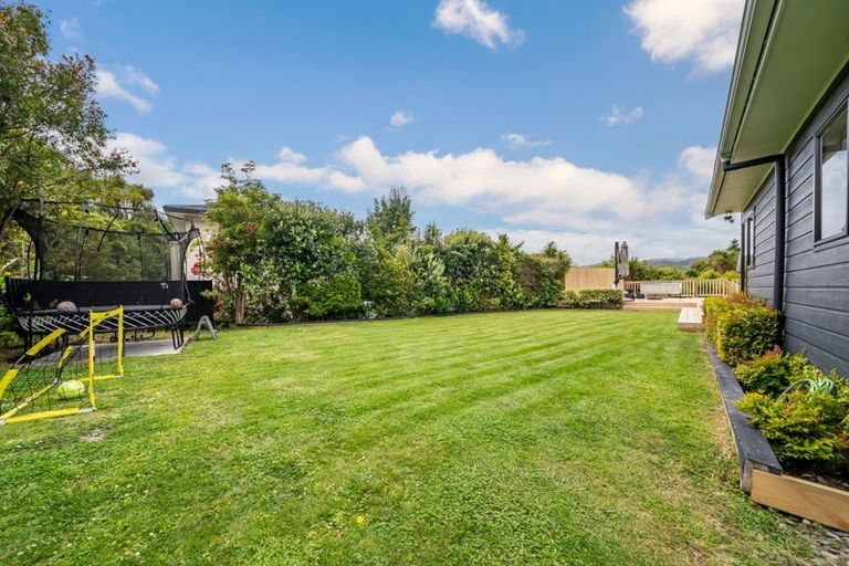 Photo of property in 77 Joseph Banks Drive, Whitby, Porirua, 5024