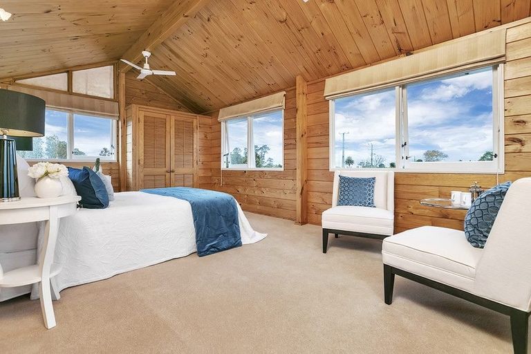 Photo of property in 1/217 Eskdale Road, Birkenhead, Auckland, 0626