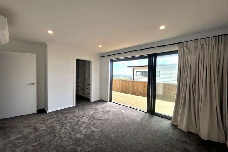 Photo of property in 96 Kotare Street, Waikanae, 5036