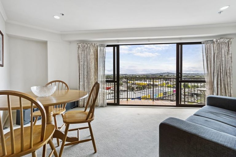 Photo of property in 11g/18 Ronwood Avenue, Manukau, Auckland, 2104