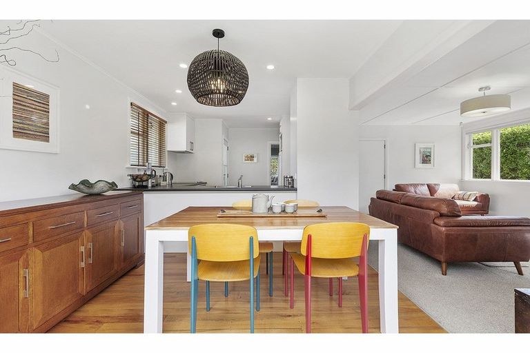 Photo of property in 69 Salford Street, Newlands, Wellington, 6037