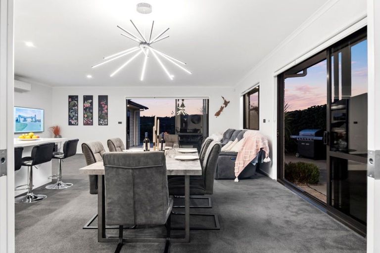 Photo of property in 65 Puhirake Crescent, Pyes Pa, Tauranga, 3112