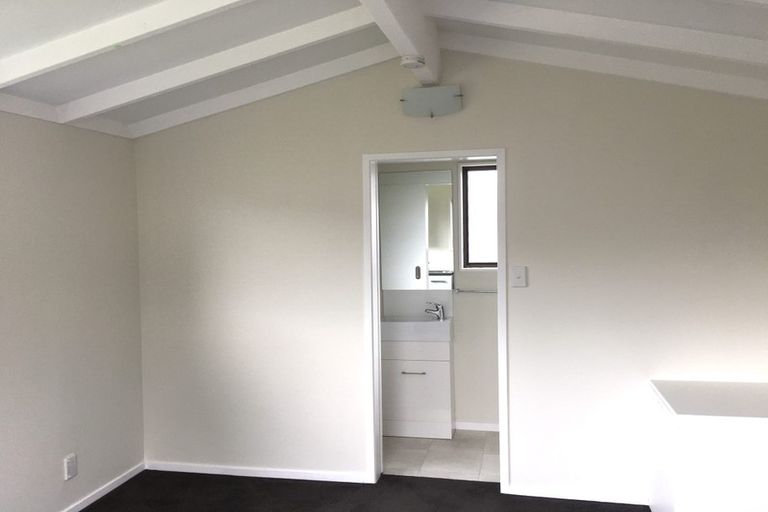 Photo of property in 11 Forbes Road, Favona, Auckland, 2024