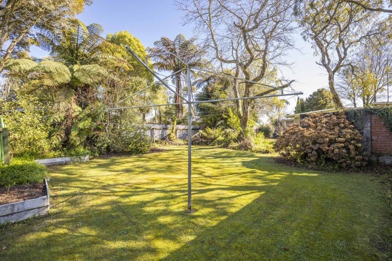 Photo of property in 9 Tawa Street, Inglewood, 4330