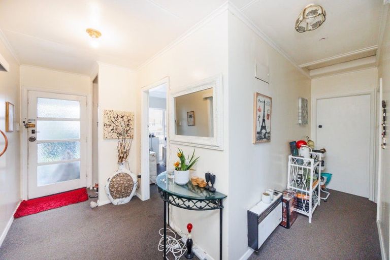 Photo of property in 6 Thames Street, Roslyn, Palmerston North, 4414