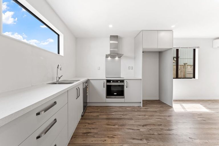 Photo of property in 10 Toia Lane, Silverdale, 0932
