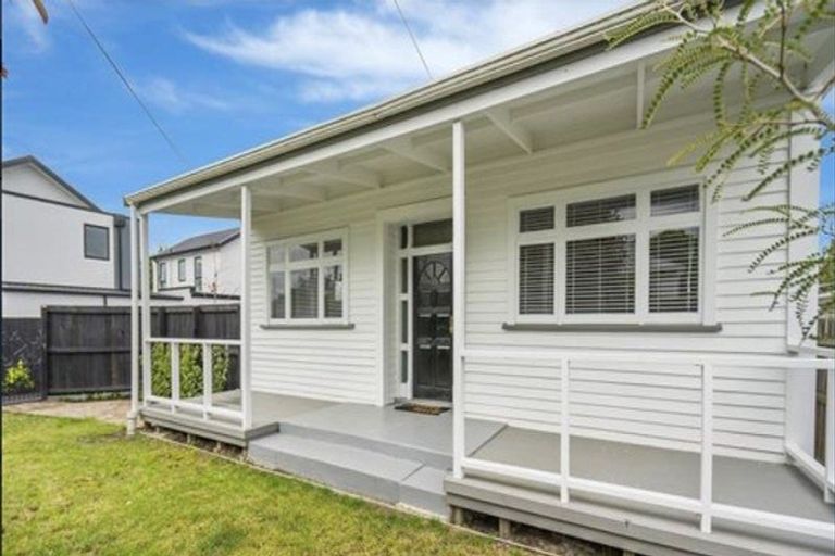 Photo of property in 32 Rosewarne Street, Spreydon, Christchurch, 8024