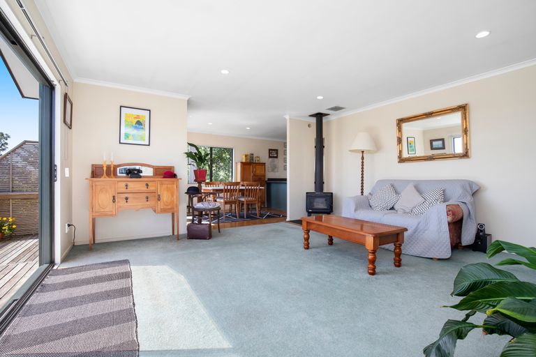 Photo of property in 31 Mellsop Avenue, Waiuku, 2123