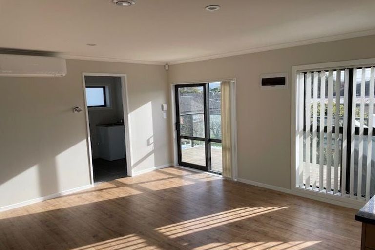 Photo of property in 3 Edwards Avenue, Henderson, Auckland, 0610