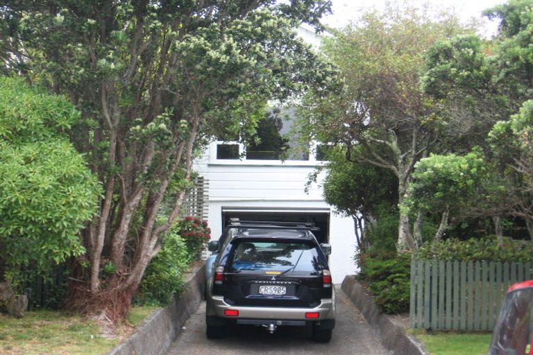Photo of property in 35a Everest Street, Khandallah, Wellington, 6035