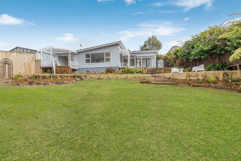Photo of property in 49 Jaemont Avenue, Te Atatu South, Auckland, 0610